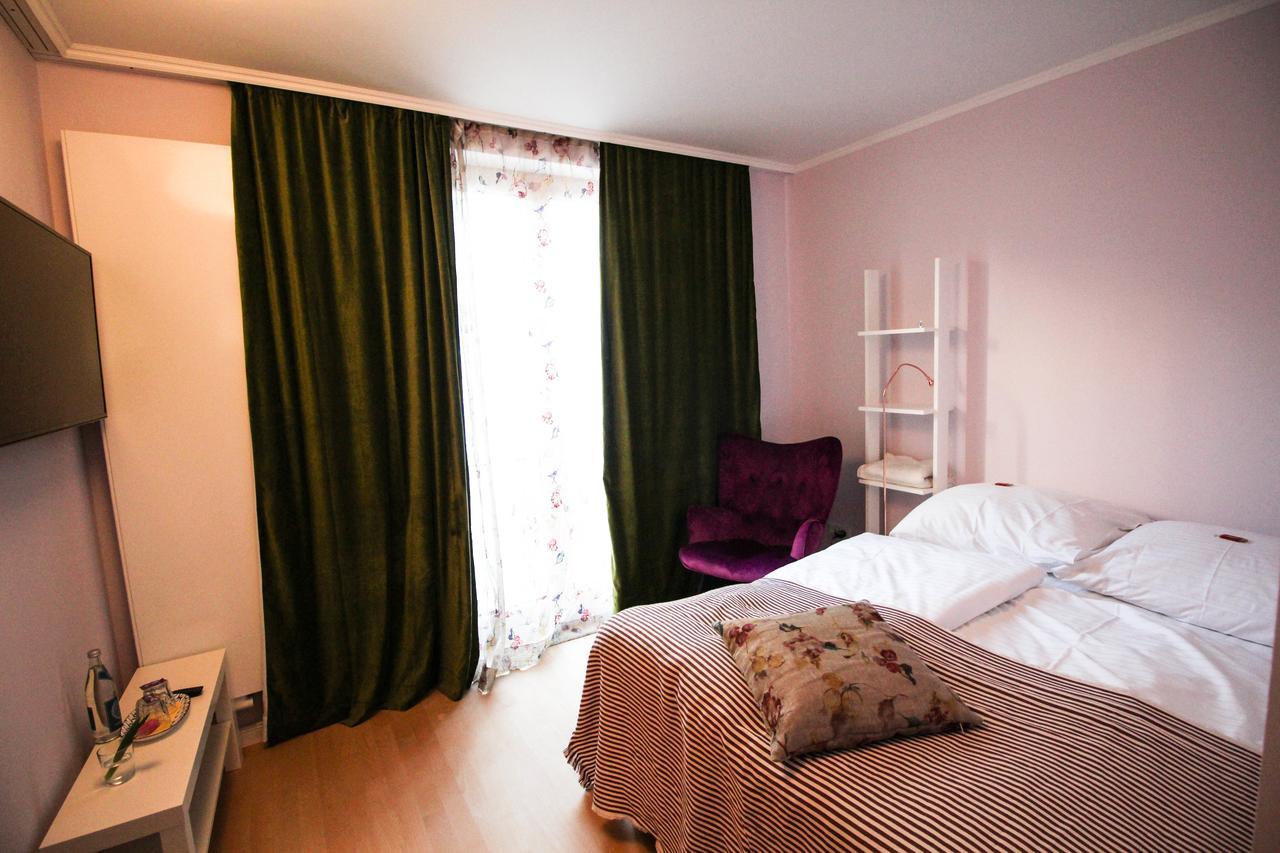 Das Kleine Hotel In Muenchen Esterno foto