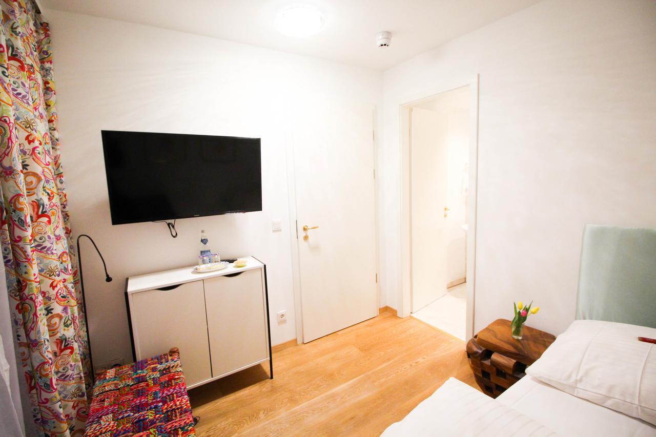 Das Kleine Hotel In Muenchen Esterno foto