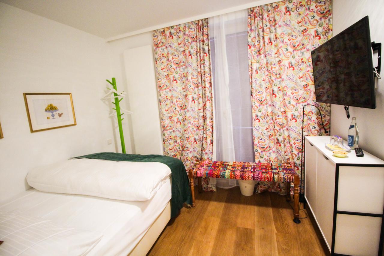 Das Kleine Hotel In Muenchen Esterno foto