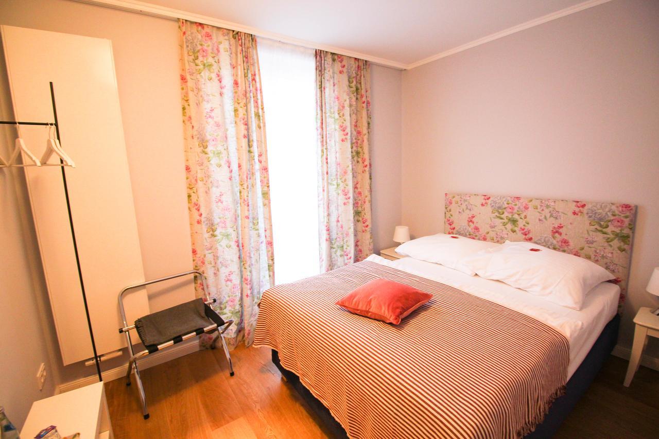 Das Kleine Hotel In Muenchen Esterno foto