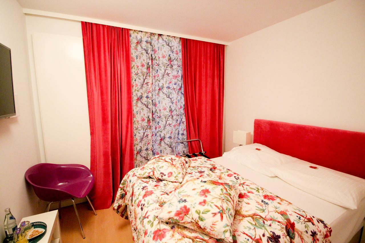 Das Kleine Hotel In Muenchen Esterno foto